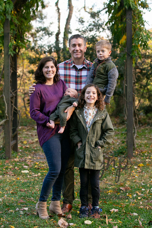 2022-11-McCarthy-family-009-julie-napear-photography