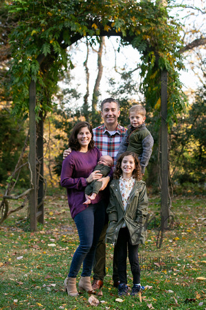 2022-11-McCarthy-family-012-julie-napear-photography